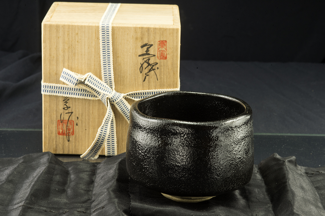 Nakajima fekete seto chawan matcha-teascsesze