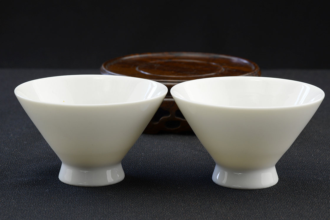 japán fehér porcelán teáscsésze