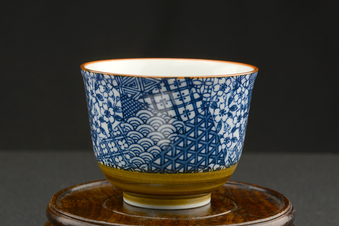 some karaksa japán porcelán teáscsésze