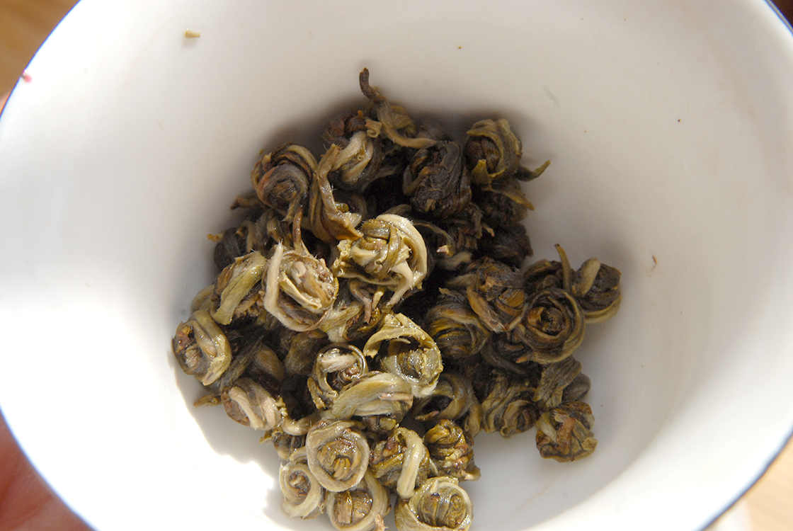 Moli Long Zhu jázmin gyöngy tea 2013