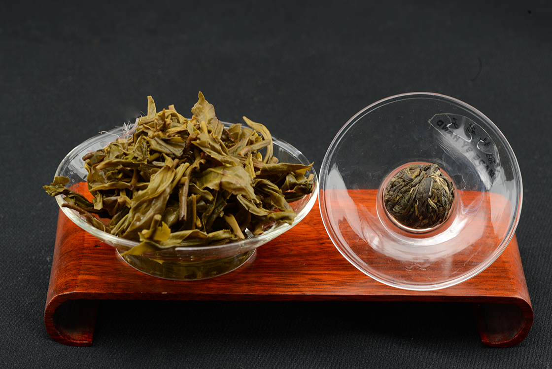 2015 Da Xue Shan sheng puerh tea sárkányszem
