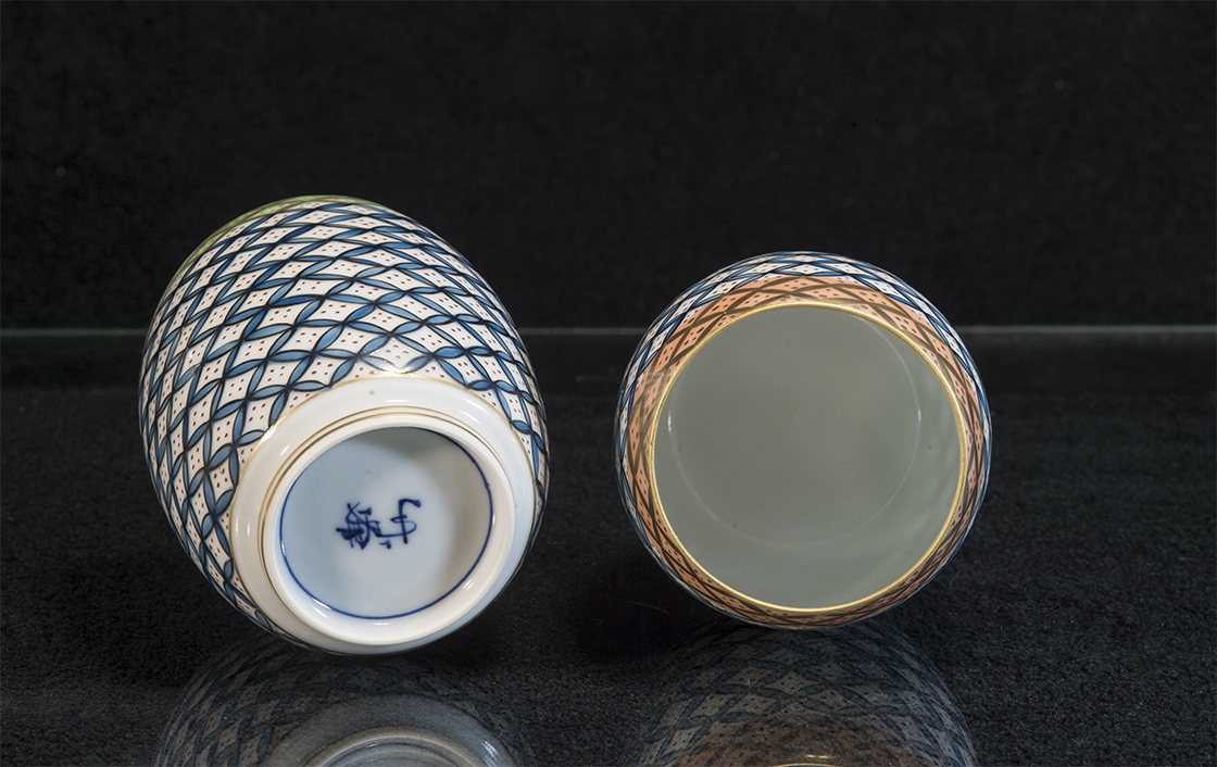 Kézzel festett Kyo porcelán teáscsésze