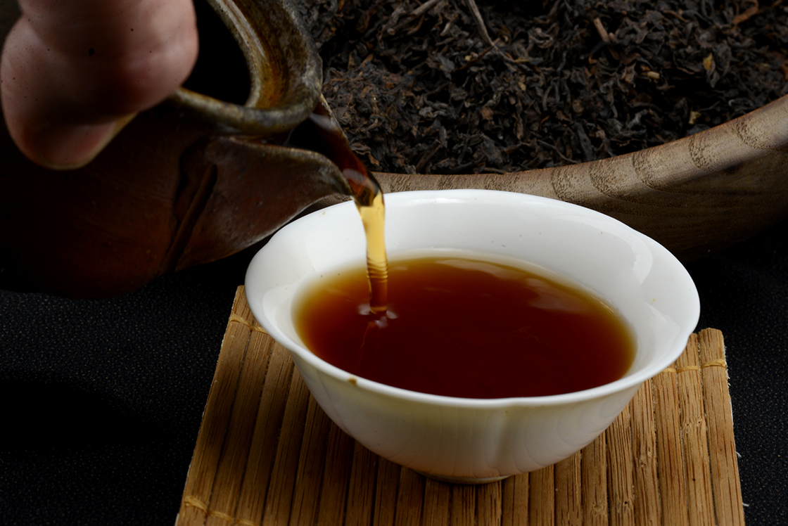1980 liu bao érlelt hei cha posztfermentált sötét tea