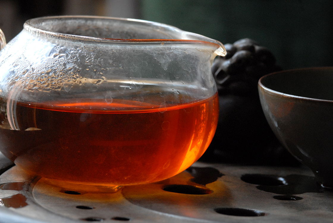 1999 menghai purple dayi sheng puerh tea