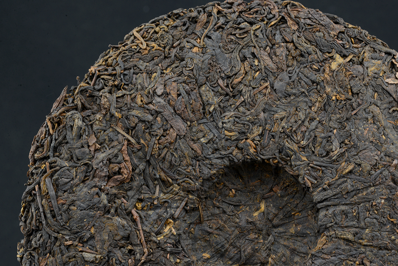 2000 Menghai 7572 érlelt shu puerh tea