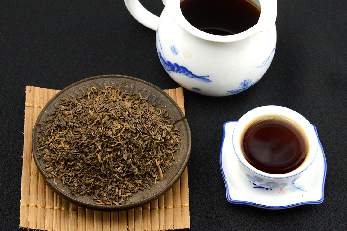 2005 Menghai Gong Ting leveles shu puerh tea