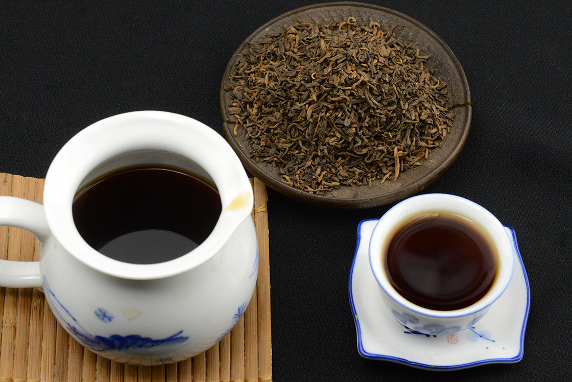 2005 Menghai Gong Ting leveles shu puerh tea