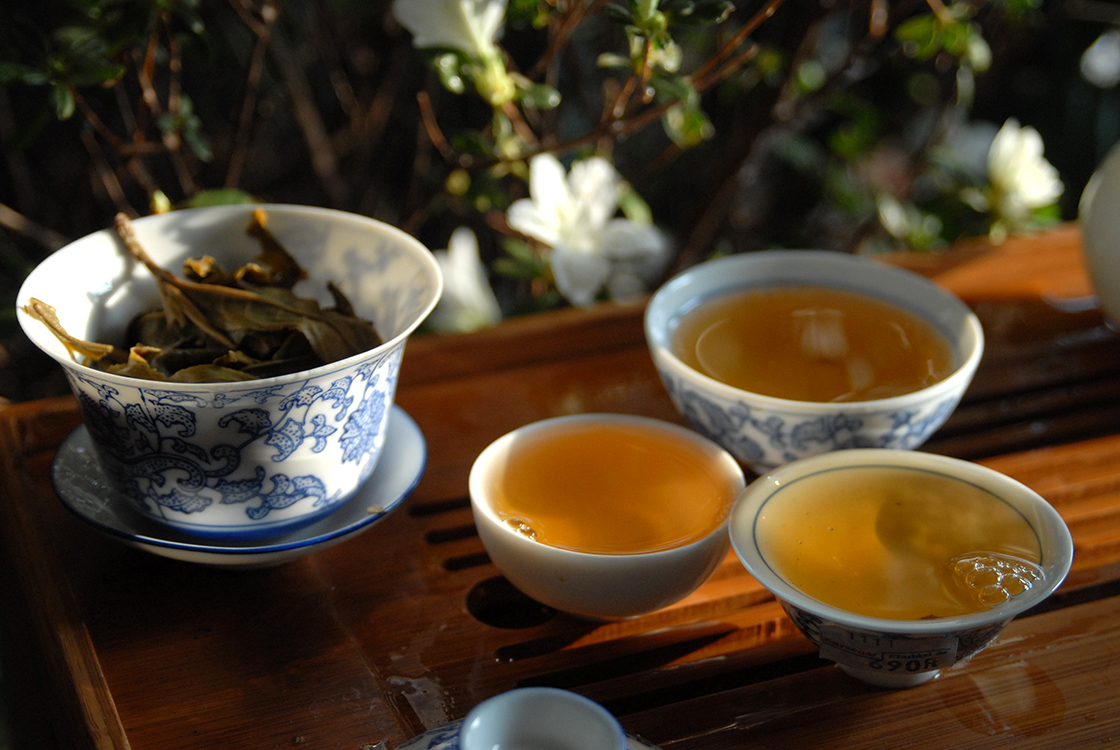 2008 Lao Man e banzhang sheng puerh tea