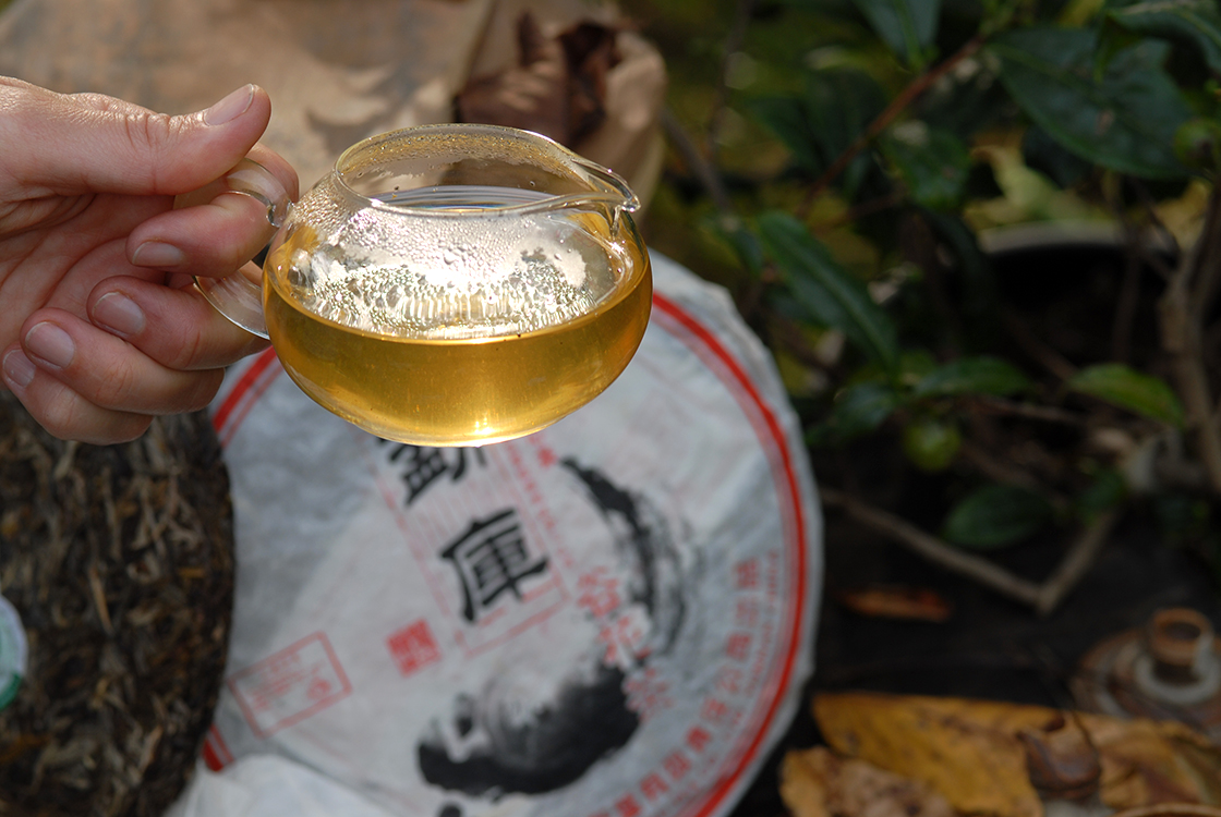 Mengku Gu Hua 2006 sheng puerh tea