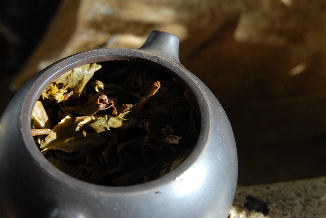 2006 yunnani kísérleti tea kutató intézet nannuo hegyi sheng puerh tea