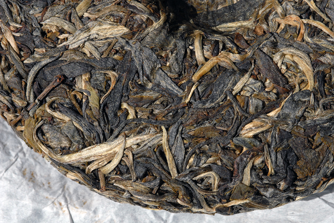 2009 Jinggu nagy fehér vad sheng puerh tea