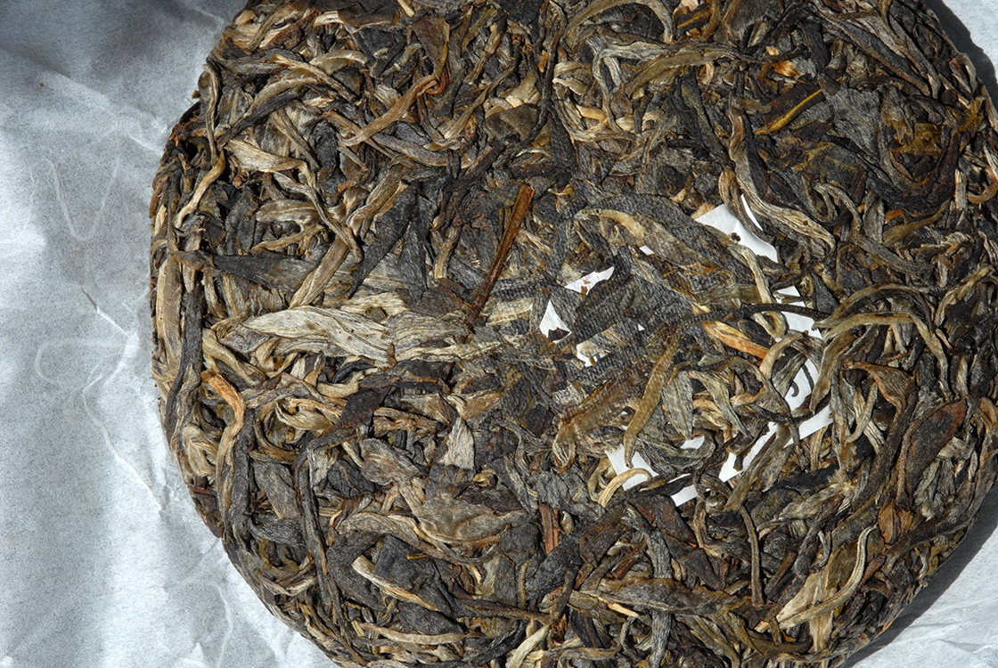 2009 Jinggu nagy fehér vad sheng puerh tea