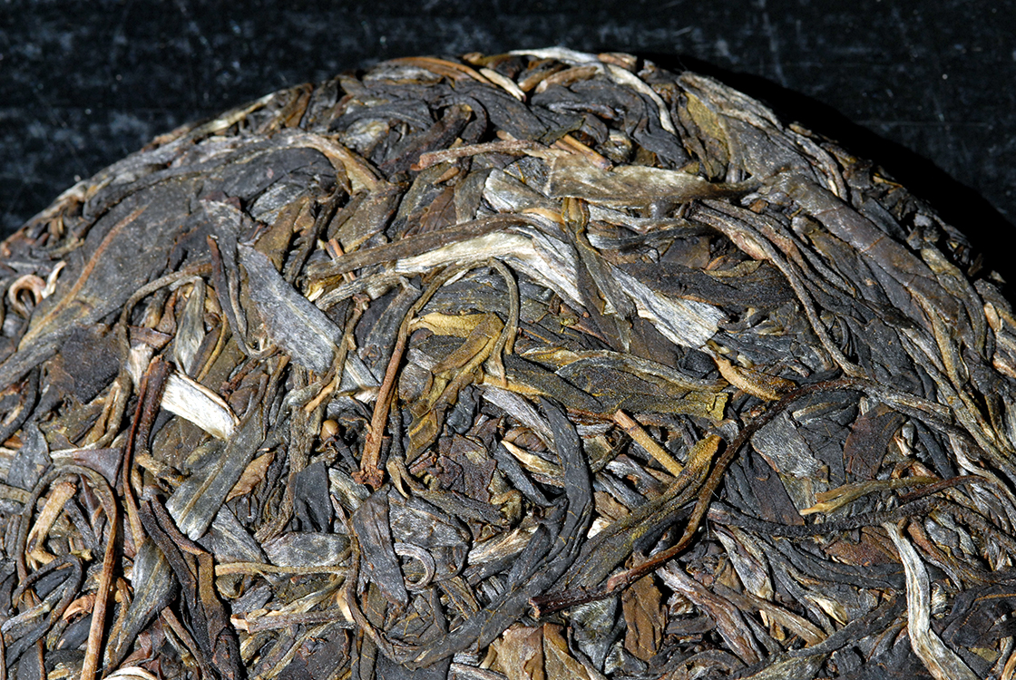 Ding Jia Zhai 丁家寨 2010 őszi Yi Wu vad puerh tea