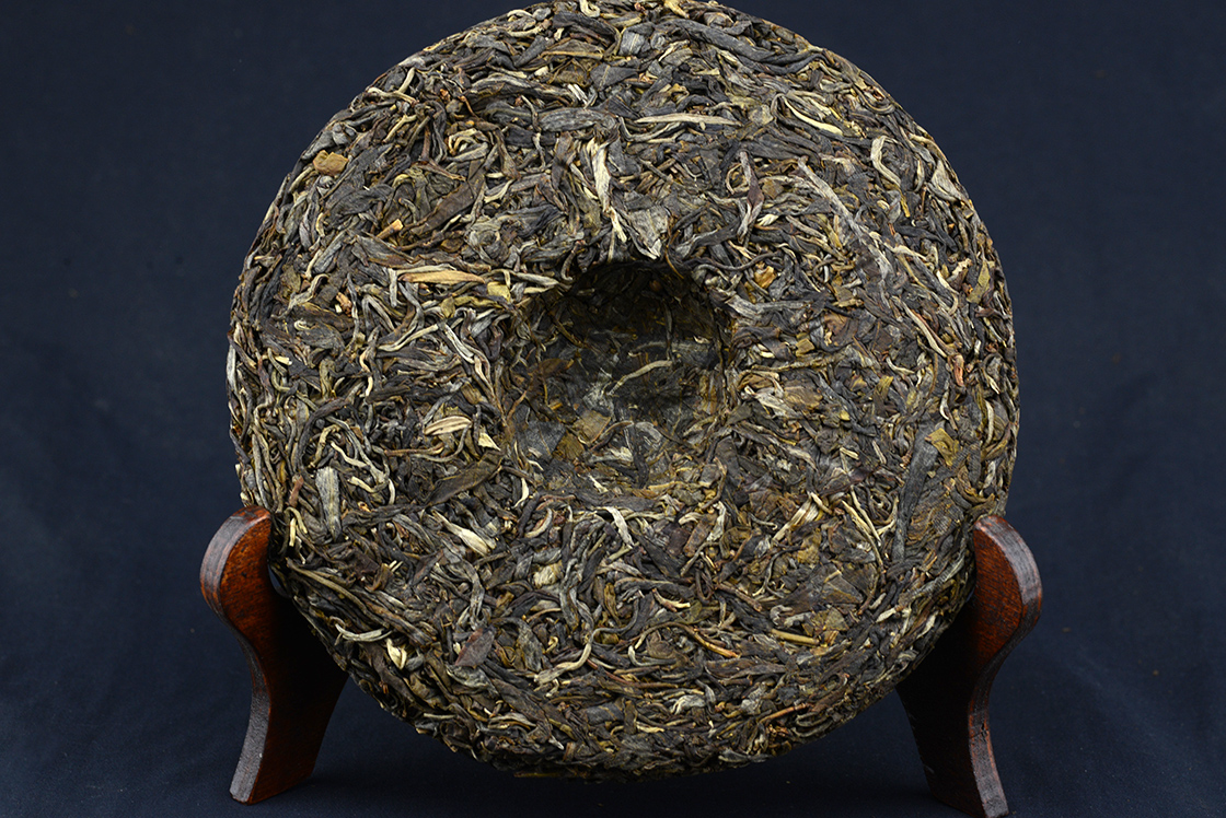 2012 yongde mangfei golden leaf premium sheng puerh tea