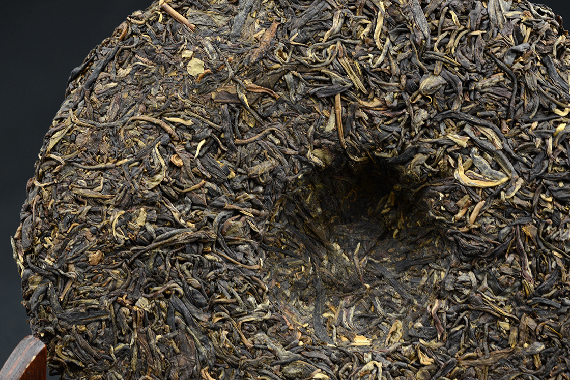 2013 Menghai Dayi 8542 sheng puerh tea