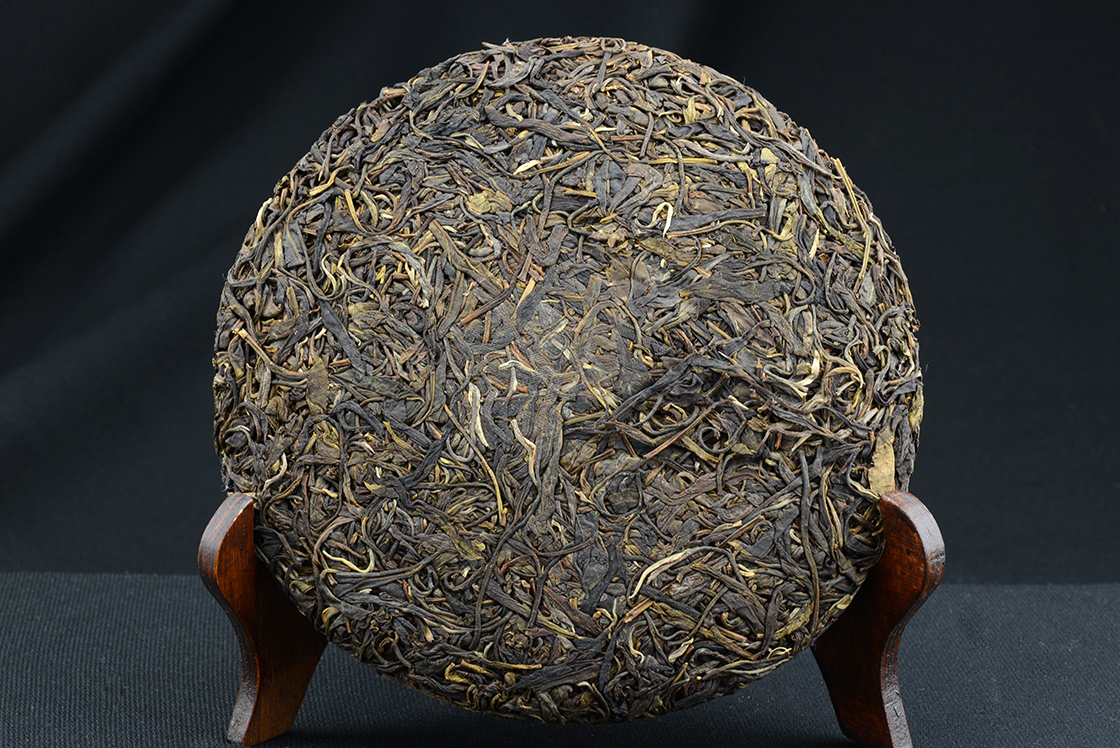 2014 yiwuzhengshan vad sheng puerh tea