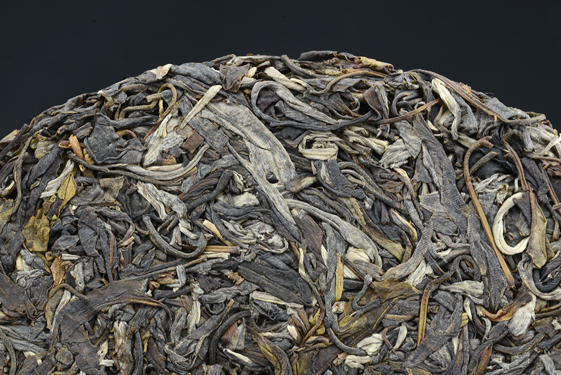 2015 Chen Yi Hao Yi Wu Cha Wang prémium sheng puerh tea