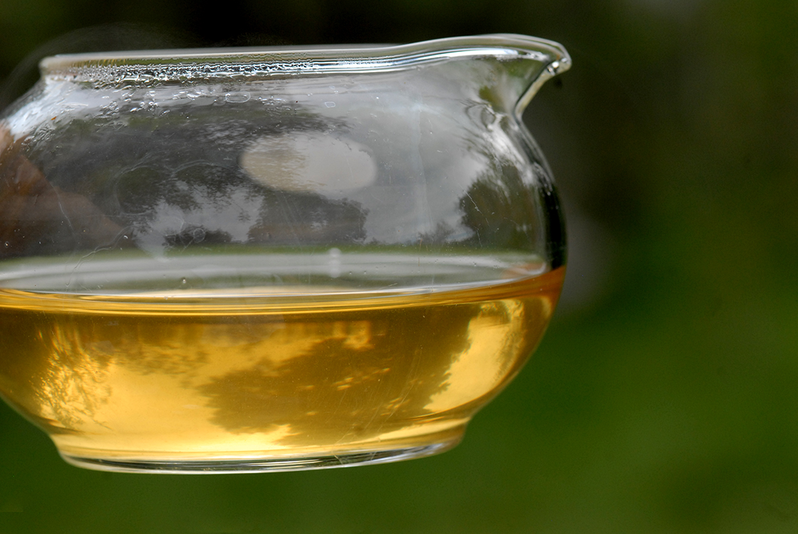 Bai Ji Guan Wuyishan oolong tea