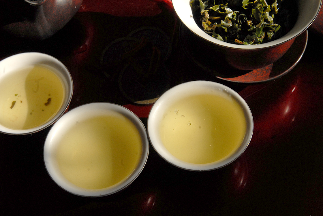 Enyhén fermetált prémium rizs aroma tie guan yin oolong tea