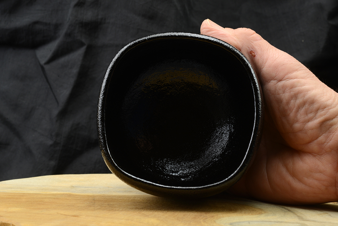 fekete raku chawan teáscsésze