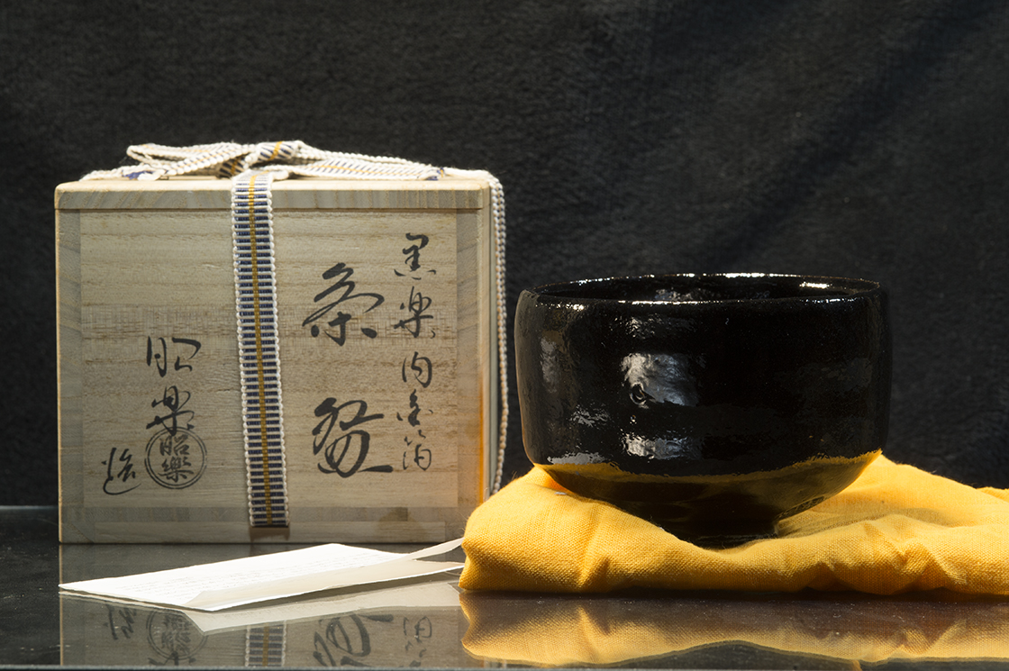 Shoraku Sasaki kuro raku chawan fekete japán matcha teáscsésze