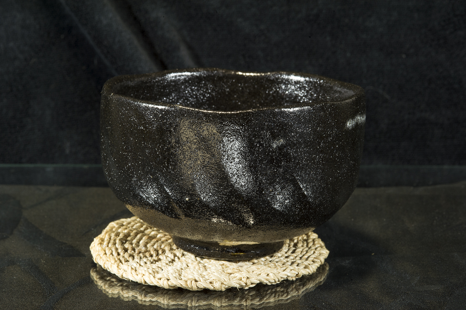 Fekete raku chawan matcha teáscsésze Shoraku Heian 