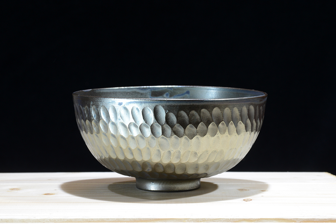 Toshikatsu Kimura ezüst mázas chawan