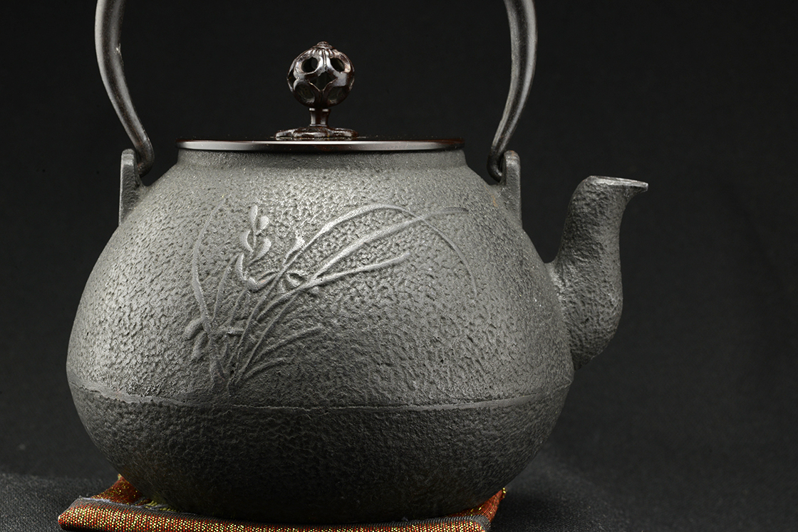 chokan japanese cast iron tetsubin teapot