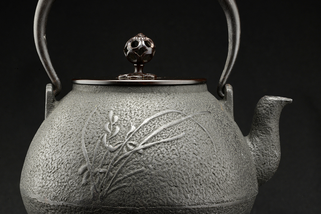 chokan japanese cast iron tetsubin teapot