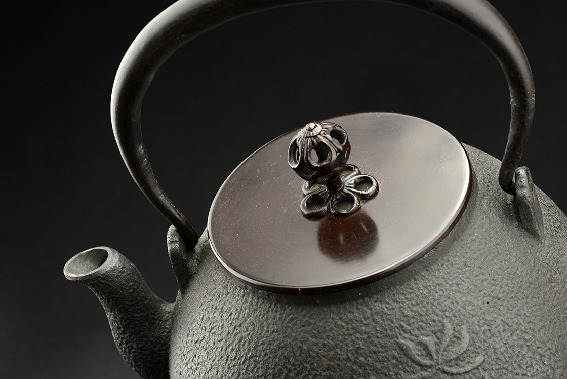 chokan japanese cast iron tetsubin tea kettle