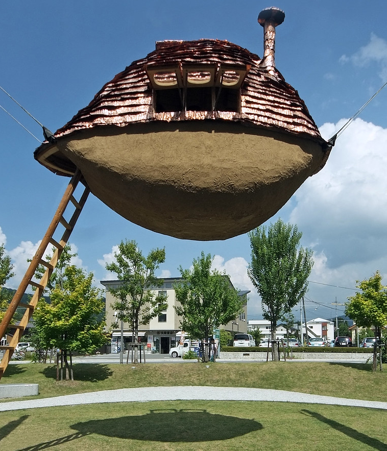 repülő sár teakunyhó