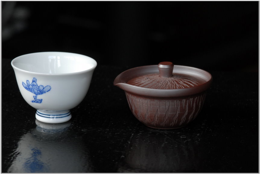 small jitsuzan teapot scene.jpg