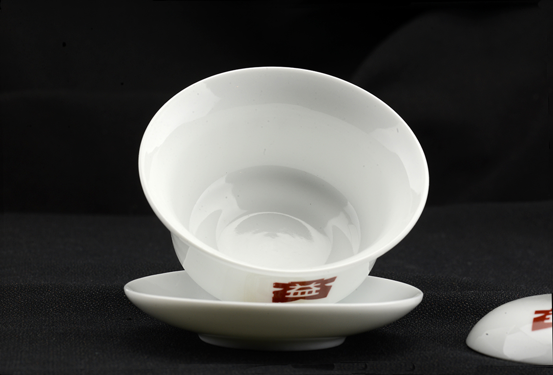 Menghai Dayi porcelán gaiwan teáscsésze