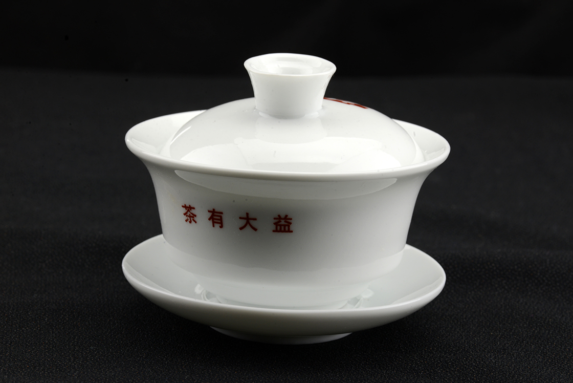 Menghai Dayi porcelán gaiwan teáscsésze