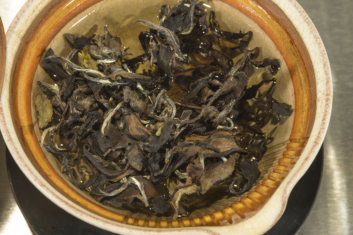 yue bai mei ren