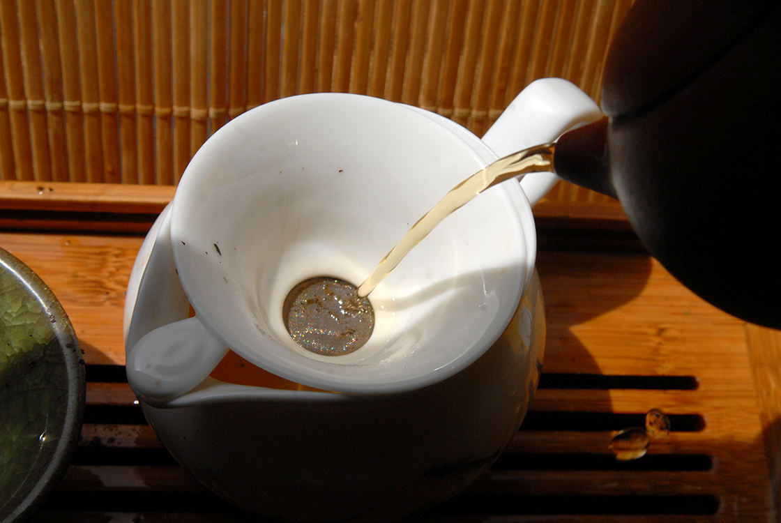 fekete tea 2007 liuan bambuszkosaras tea