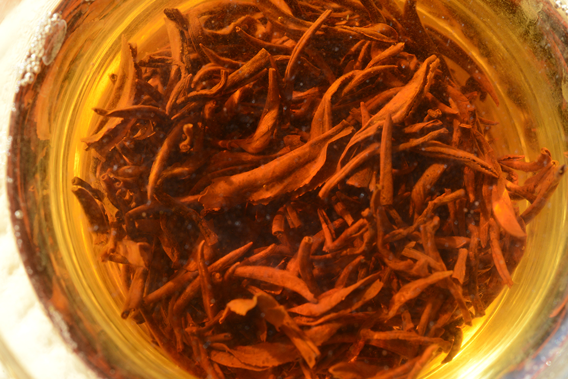 Jin Jun Mei arany paripa szemöldök prémium kínai vörös tea