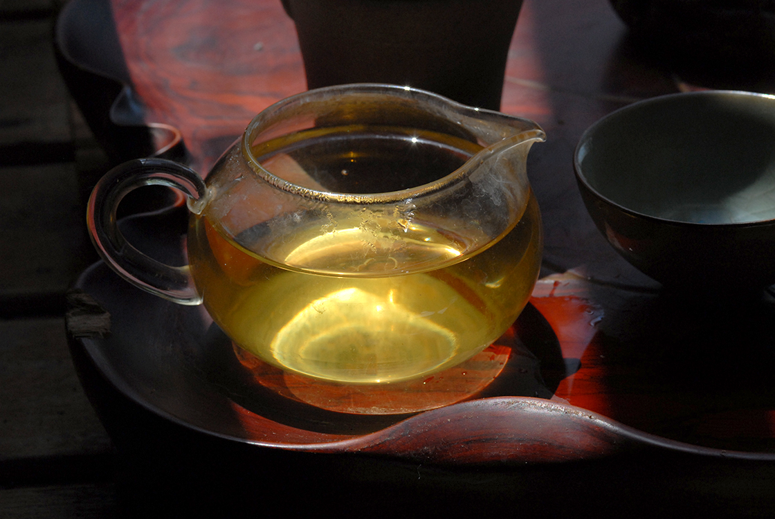 hagyományos sütésű tie guan yin oolong tea