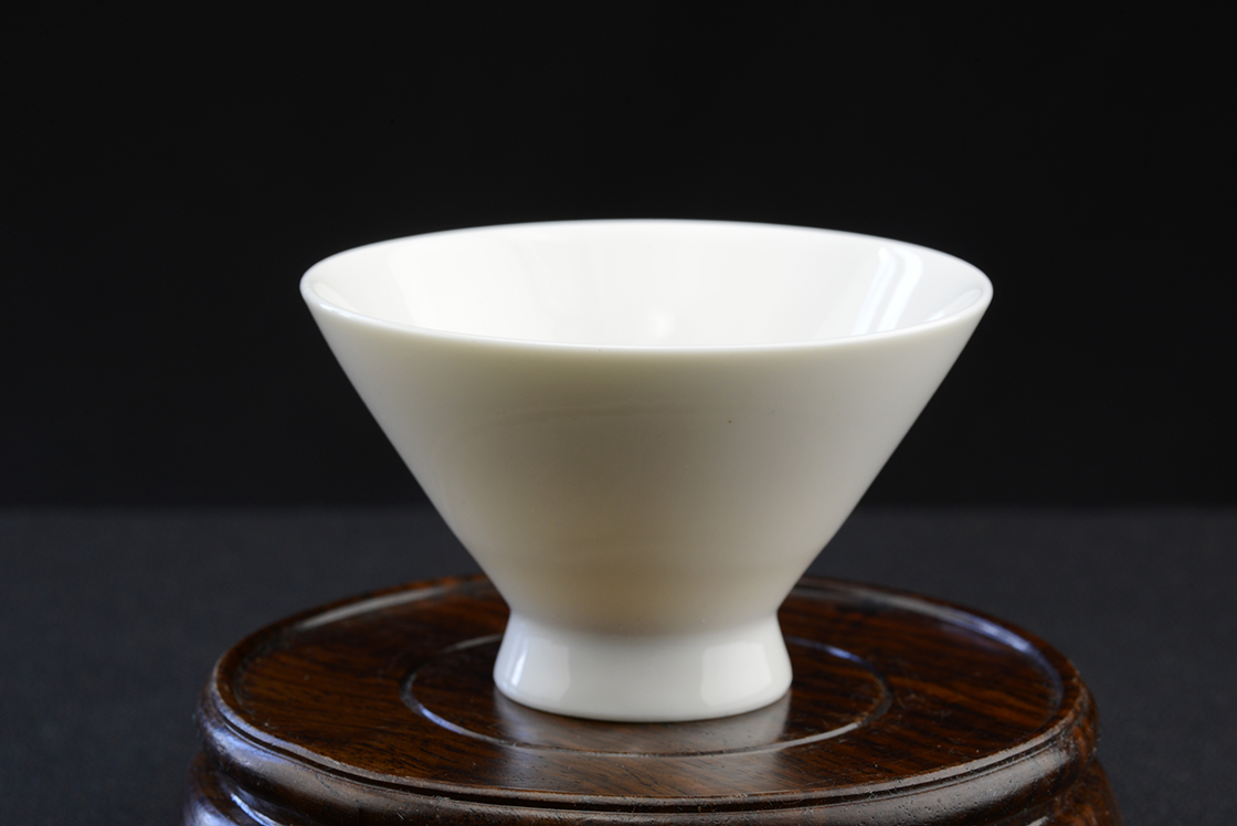 japán fehér porcelán teáscsésze