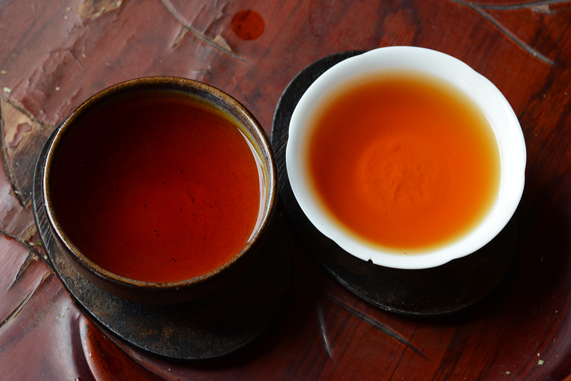 különleges minőségű kínai fekete tea quimen mao feng 
