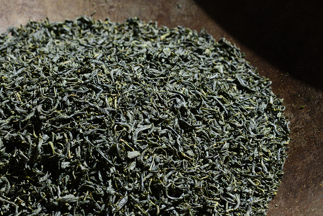 Issin-en Tokusen BIO kamairicha japán zöld tea