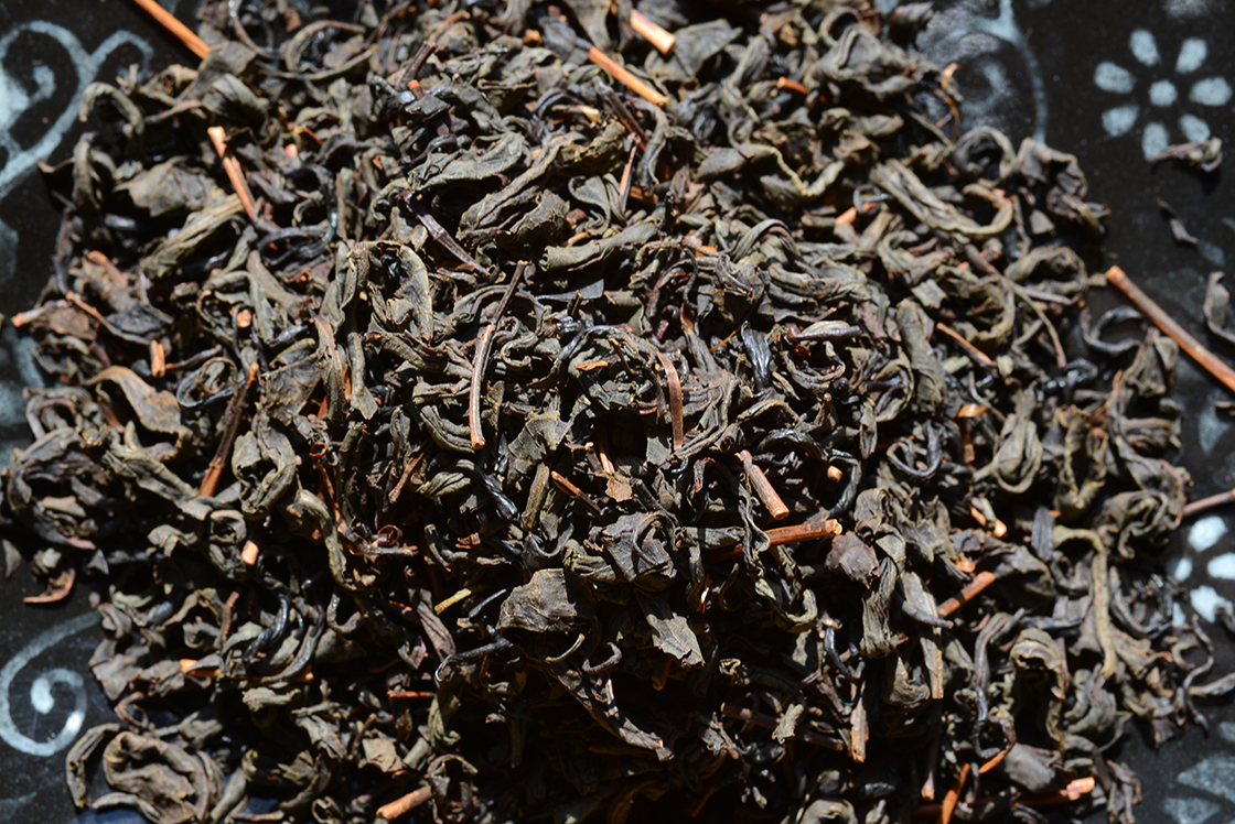 Issien japán fekete tea 