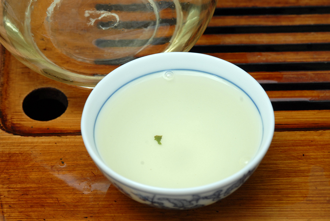 Jin Guan Yin oolong tea