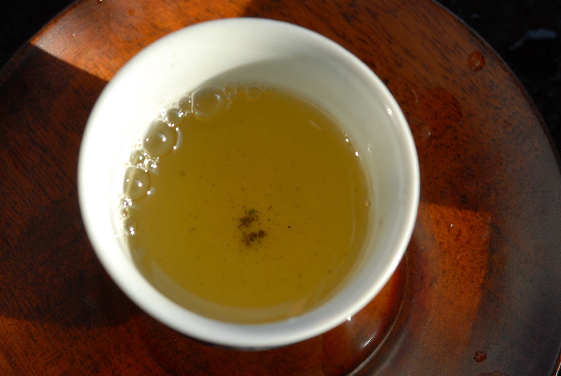 Hojicha gosho kaori faszénen pörkölt tea
