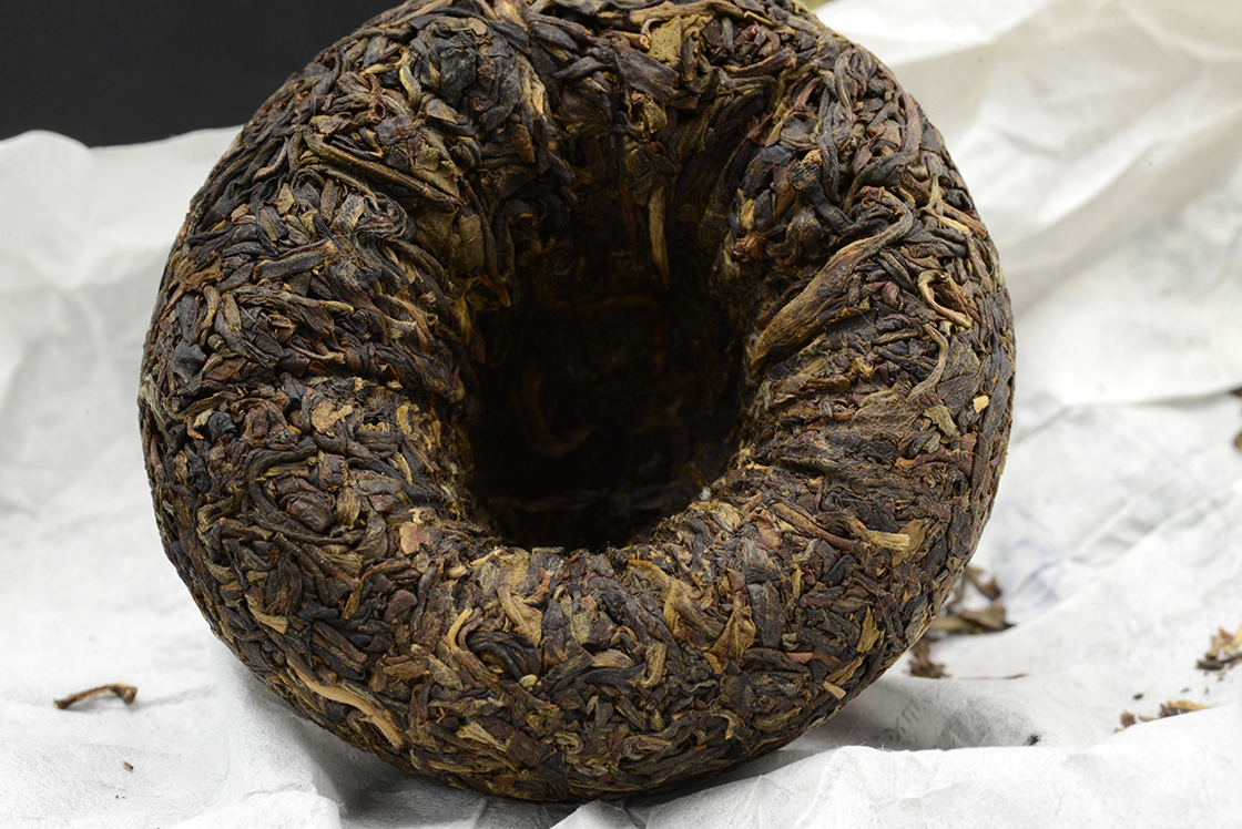 2011 Menghai Dayi Jia Ji sheng puerh tuo