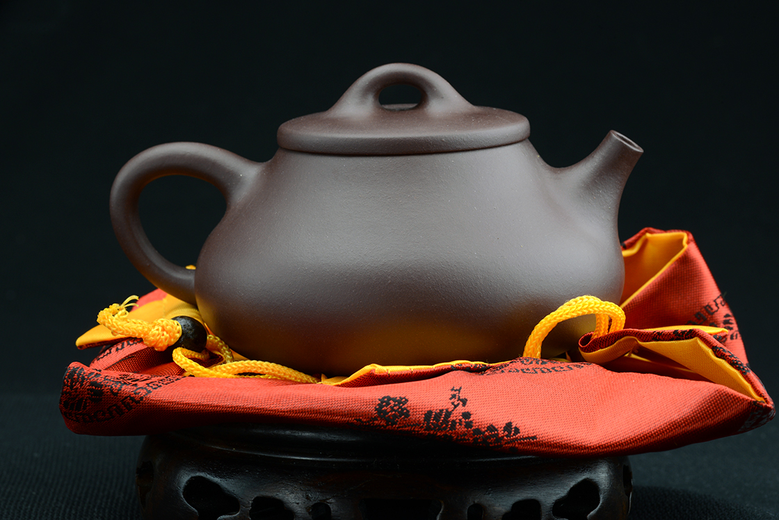 modern shi piao yixing tea pot