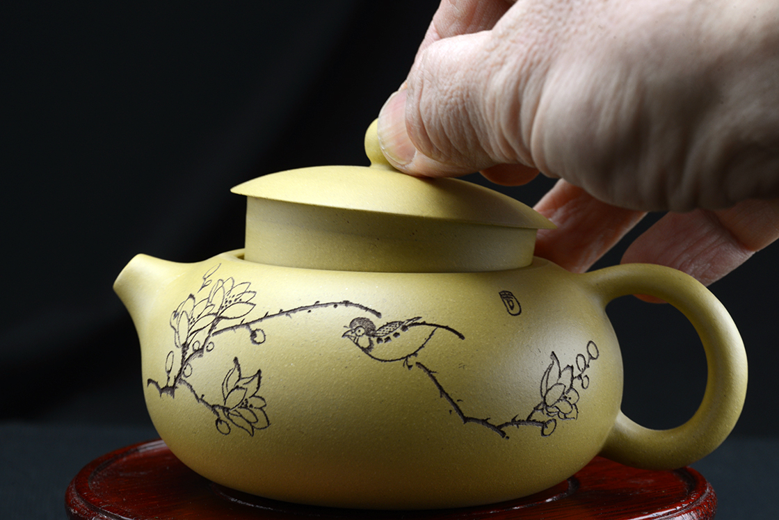 oblate xishi duanni yixing teapot