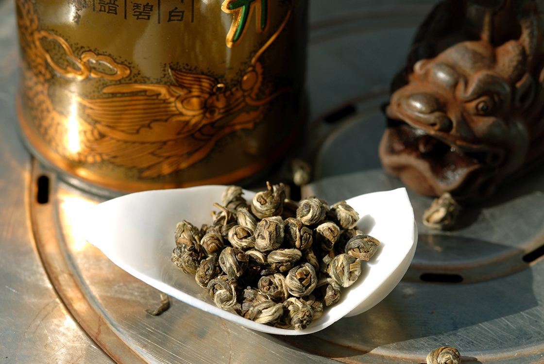 Moli Long Zhu jázmin gyöngy tea