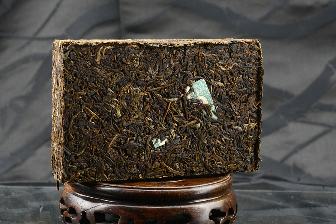 2012 Menghai bambuszba csomagolt puerh tea