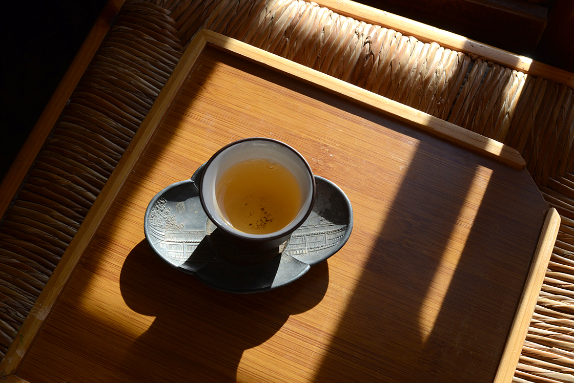 2021 Hekai gushu sheng puerh tea